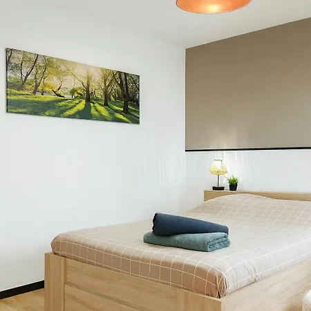 Appartement T2 Paisible Avec Balcon Verdoyant