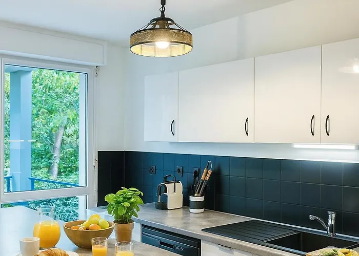 T2 Paisible Avec Balcon Verdoyant Apartament