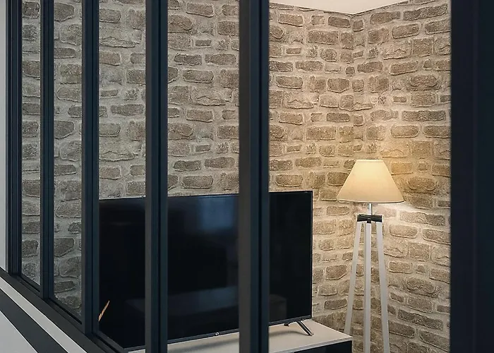 T2 Paisible Avec Balcon Verdoyant Apartament